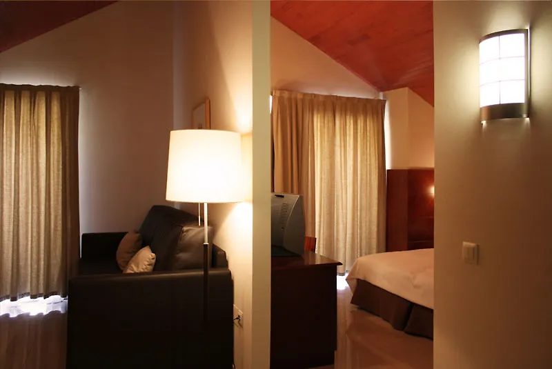 Hotel Mu La Cortinada